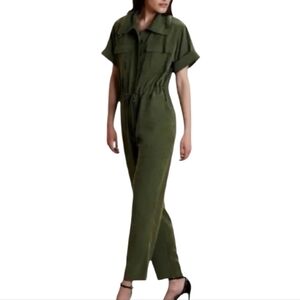 Banana Republic Olive Green Utility Jumpsuit Short Sleeve Drawstring Waist‎ M